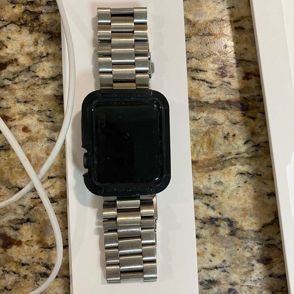 42 mm series 3 Apple Watch